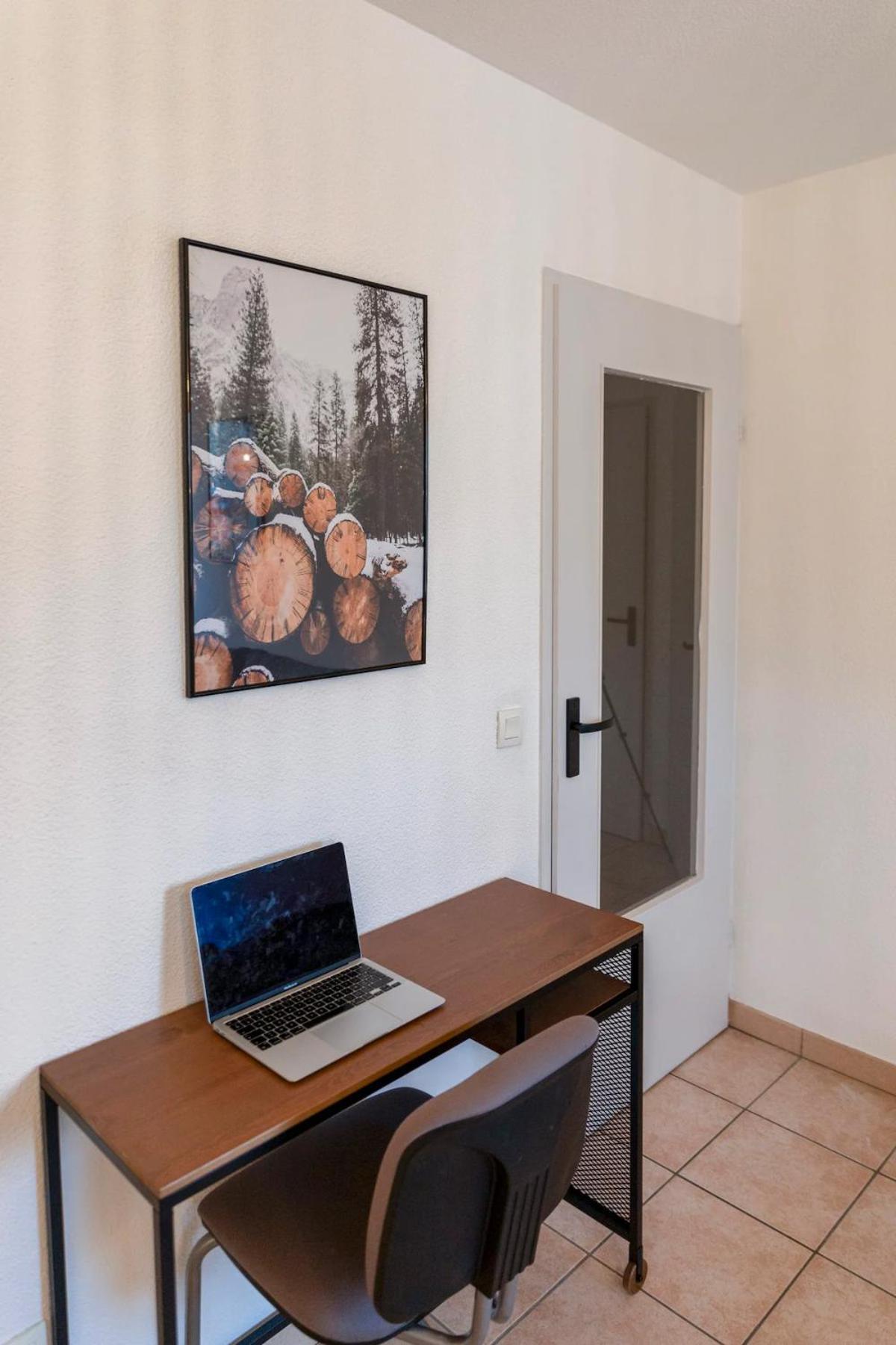 Superbe Appartement - Parking Gratuit - 4 Personnes Chambéry Esterno foto